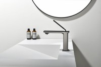 Смеситель для раковины Black&White Gravity 7105GM gun metal Смеситель для раковины Black&White Gravity 7105GM gun metal