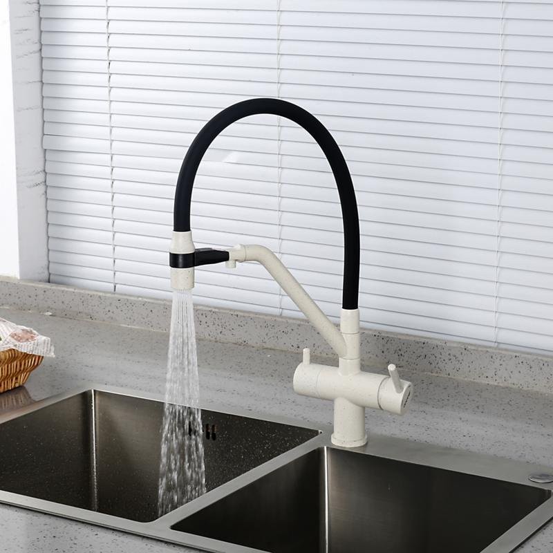 Смеситель для кухни Gappo G4398-81 с гибким изливом, белый