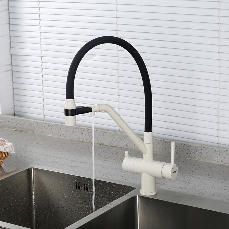 Смеситель для кухни Gappo G4398-81 с гибким изливом, белый