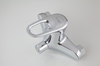 Смеситель с длинным изливом для ванны Frap H04 F2204