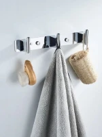 Крючки для ванной и кухни / планка 3 крючками Shevanik SG5731, хром