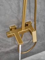 Душевая стойка Haiba HB24831-5 брашированное золото Душевая стойка Haiba HB24831-5 брашированное золото
