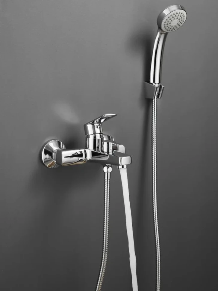 Смеситель для ванны с душем Haiba HB60719 хром