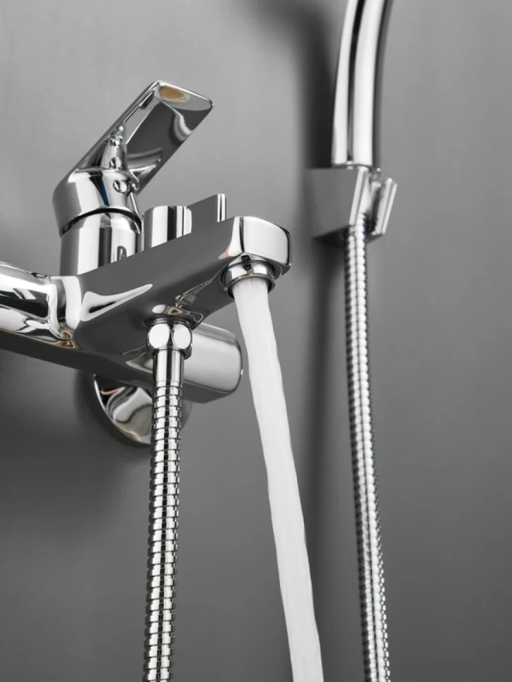 Смеситель для ванны с душем Haiba HB60719 хром
