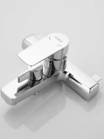 Смеситель для ванны с душем Haiba HB60719 хром Смеситель для ванны с душем Haiba HB60719 хром