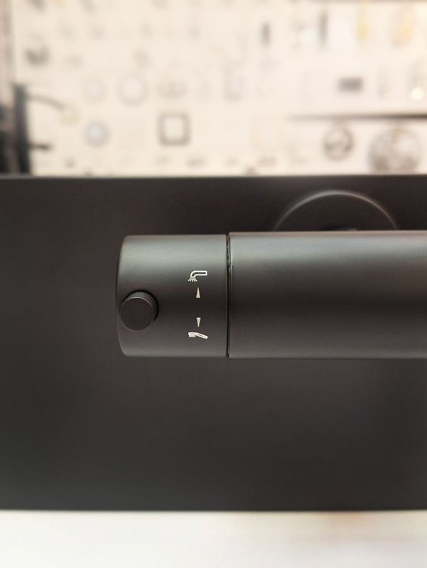 Смеситель для ванны с душем AltroBagno Unione AltroBagnoUnione0221MB матовый черный