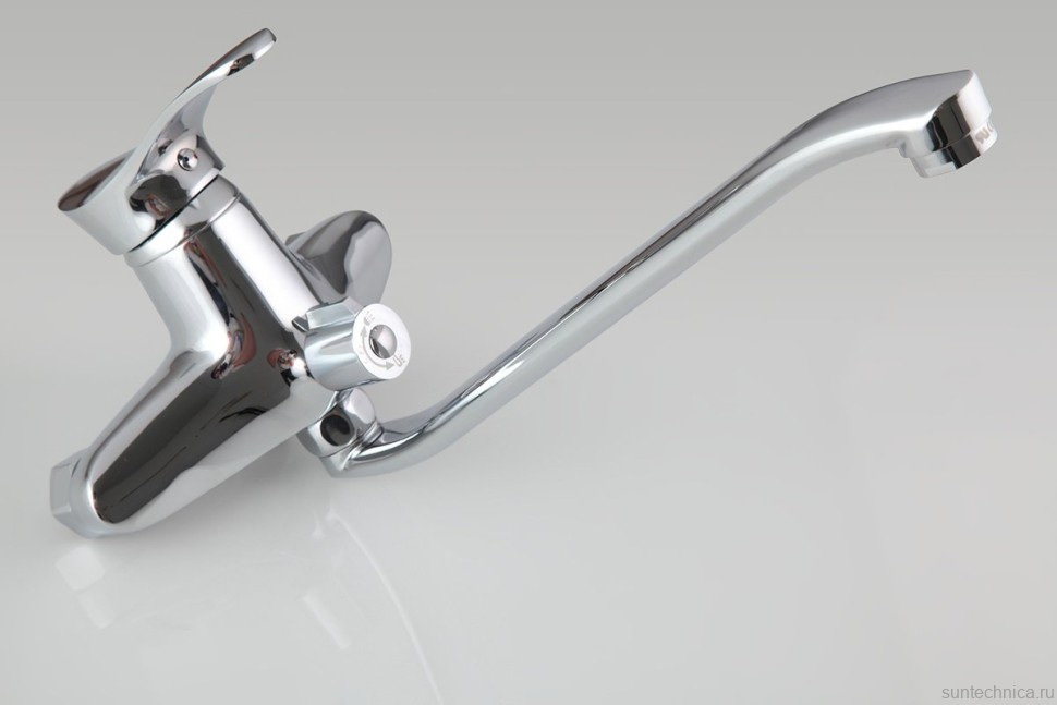 Смеситель с длинным изливом для ванны Frap H01 F2201