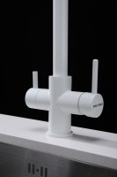 Смеситель для кухни Paulmark Lange 214212-431, белый матовый