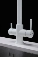 Смеситель для кухни Paulmark Lange 214212-431, белый матовый