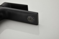 Смеситель для раковины BELZ B678 B10678-7 матовый черный