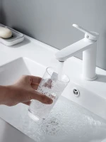 Смеситель для раковины Shevanik S4301C Смеситель для раковины Shevanik S4301C