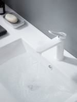 Смеситель для раковины Shevanik S4301C Смеситель для раковины Shevanik S4301C