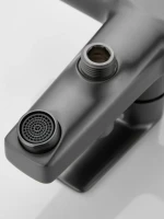 Смеситель для ванны с душем Haiba HB60719-3 оружейная сталь Смеситель для ванны с душем Haiba HB60719-3 оружейная сталь