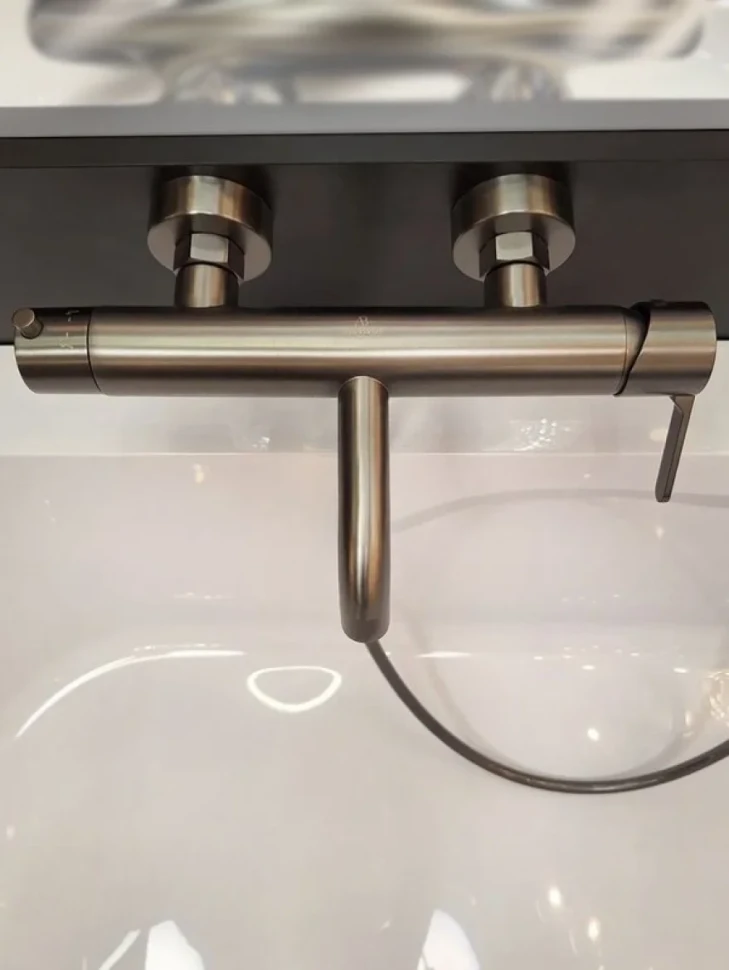 Смеситель для ванны с душем AltroBagno Unione AltroBagnoUnione0222GM оружейная сталь