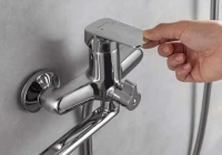 Смеситель для ванны с душем AQUATEK Вега AQ1042CR хром Смеситель для ванны с душем AQUATEK Вега AQ1042CR хром