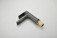 Смеситель для раковины BELZ B678 B10678-3 оружейная сталь