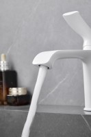 Смеситель для раковины Haiba HB10553-8 белый