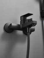 Смеситель для ванны с душем Haiba HB60719-7 черный Смеситель для ванны с душем Haiba HB60719-7 черный