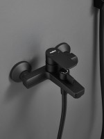 Смеситель для ванны с душем Haiba HB60719-7 черный Смеситель для ванны с душем Haiba HB60719-7 черный