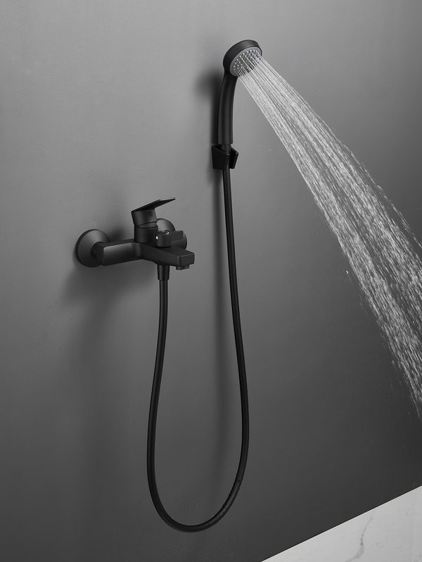 Смеситель для ванны с душем Haiba HB60719-7 черный