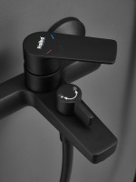 Смеситель для ванны с душем Haiba HB60719-7 черный Смеситель для ванны с душем Haiba HB60719-7 черный