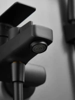 Смеситель для ванны с душем Haiba HB60719-7 черный Смеситель для ванны с душем Haiba HB60719-7 черный