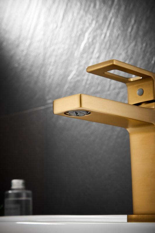 Смеситель для раковины BELZ B658 B10658-5 золото