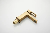 Смеситель для раковины BELZ B658 B10658-5 золото