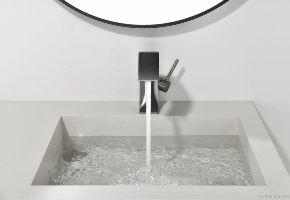 Смеситель для раковины Black&White Gravity 7106GM gun metal