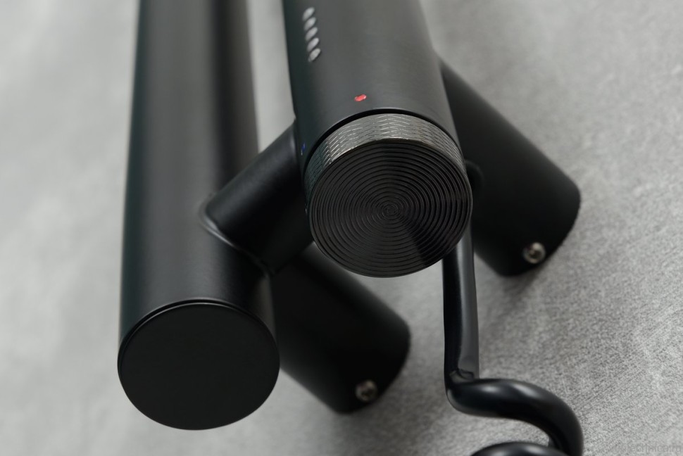 Полотенцесушитель электрический Сунержа Нюанс 4.0 31-0881-1553 150x10 см, подключение справа, скрытое подключение справа, матовый черный, I-образный