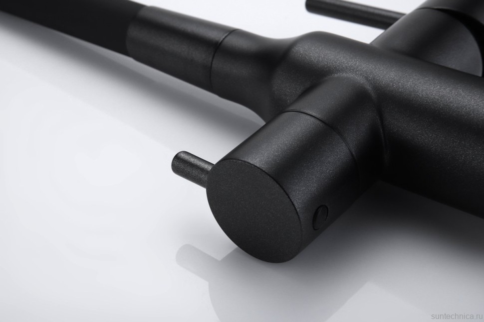 Смеситель для кухни Paulmark Salix Sa213419-BLM с гибким изливом, черный