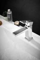 Смеситель для раковины BELZ B658 B10658 хром Смеситель для раковины BELZ B658 B10658 хром