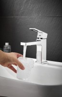 Смеситель для раковины BELZ B658 B10658 хром Смеситель для раковины BELZ B658 B10658 хром