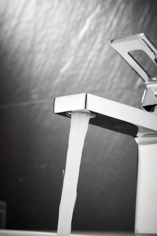 Смеситель для раковины BELZ B658 B10658 хром