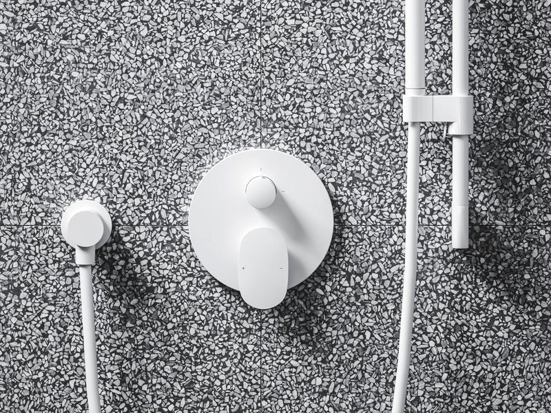 Встраиваемый смеситель для душа и ванны Ravak Spring SG 065.10WHM.O2 белый матовый