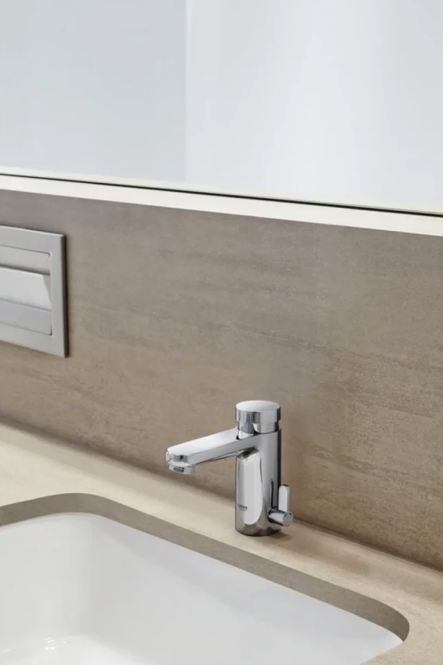 Смеситель для раковины Grohe 36317000 хром