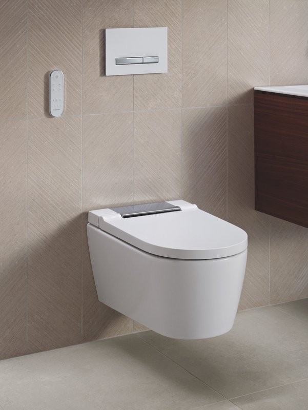 Умный унитаз подвесной Geberit AquaClean Sela 146.224.21.1 вставка глянцевый хром