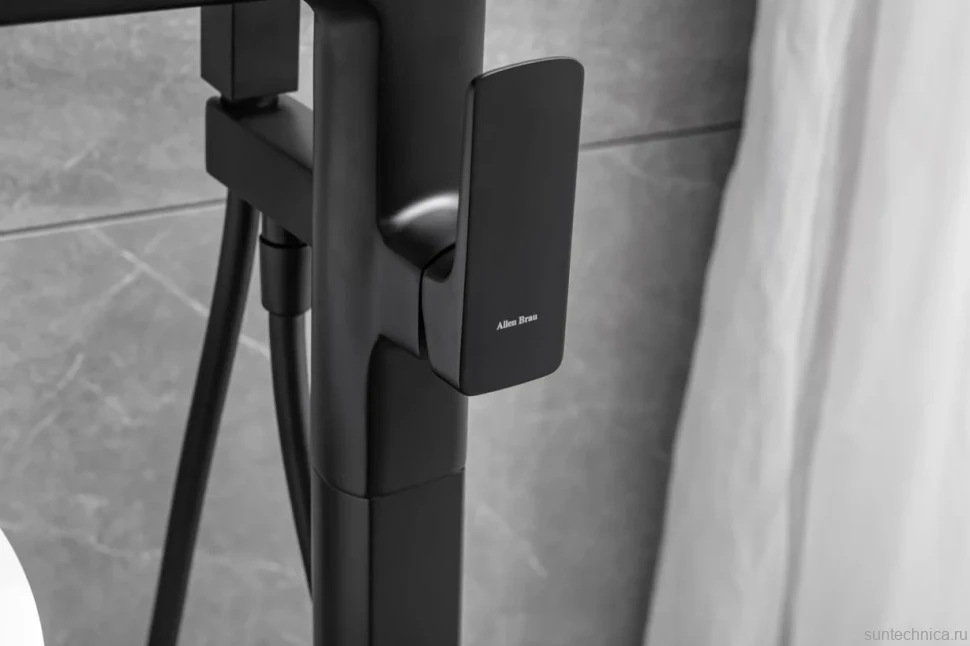Напольный смеситель для ванны с душем Allen Brau Infinity 5.21009-31 С ВНУТРЕННЕЙ ЧАСТЬЮ, чёрный матовый
