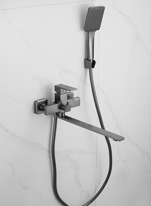 Смеситель с длинным изливом для ванны BELZ B22613-3 вороненая сталь