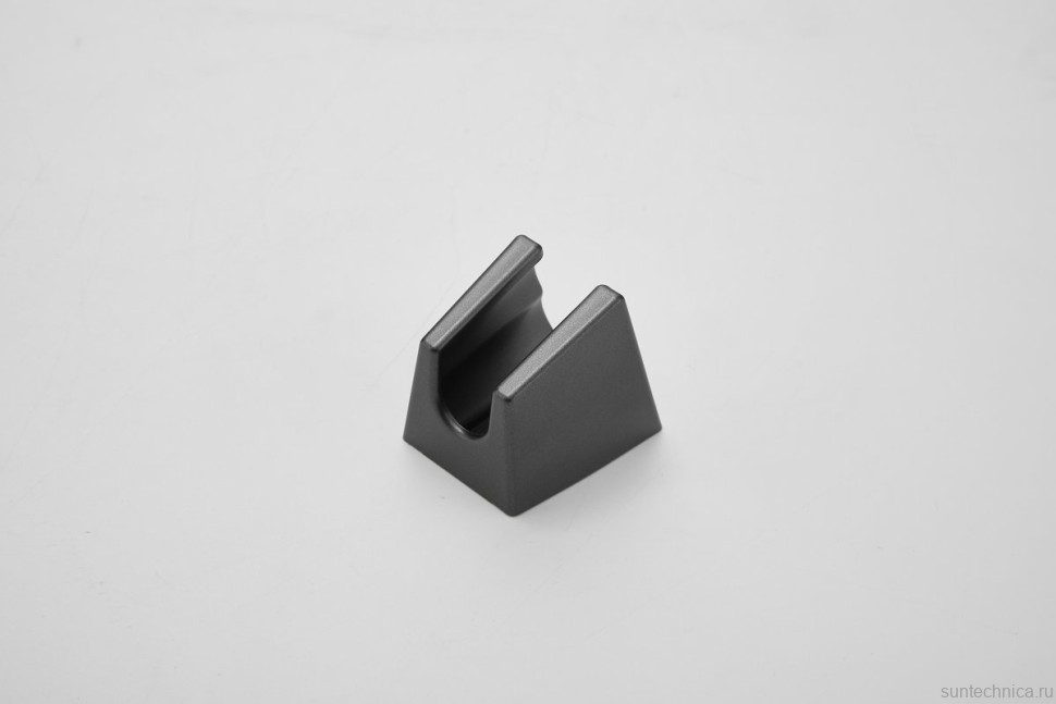 Смеситель с длинным изливом для ванны BELZ B22613-3 вороненая сталь