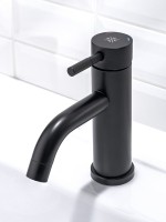 Смеситель для раковины РМС SUS128 SUS128BL-001F черный Смеситель для раковины РМС SUS128 SUS128BL-001F черный