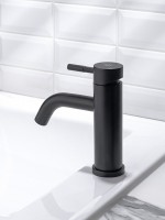 Смеситель для раковины РМС SUS128 SUS128BL-001F черный Смеситель для раковины РМС SUS128 SUS128BL-001F черный