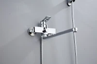 Смеситель с длинным изливом для ванны Haiba HB22553 хром Смеситель с длинным изливом для ванны Haiba HB22553 хром