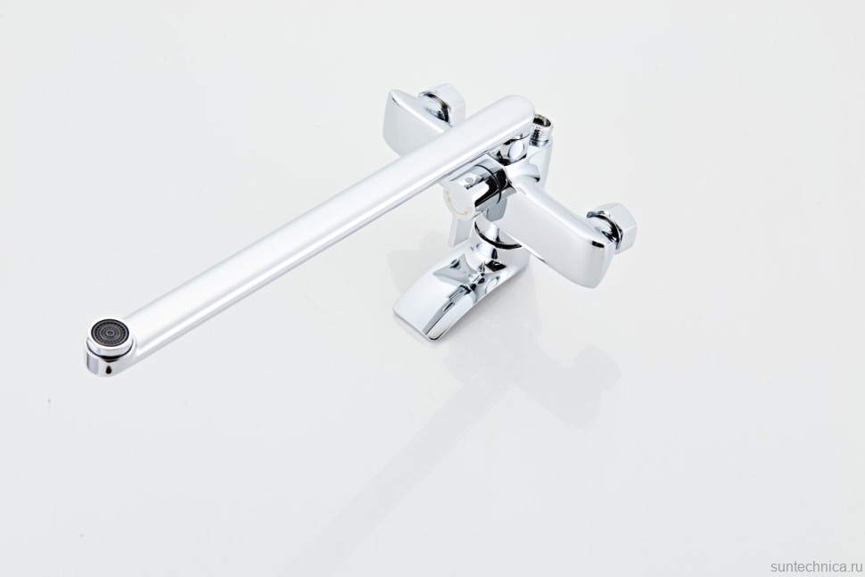 Смеситель с длинным изливом для ванны Haiba HB22553 хром