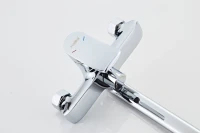 Смеситель с длинным изливом для ванны Haiba HB22553 хром Смеситель с длинным изливом для ванны Haiba HB22553 хром