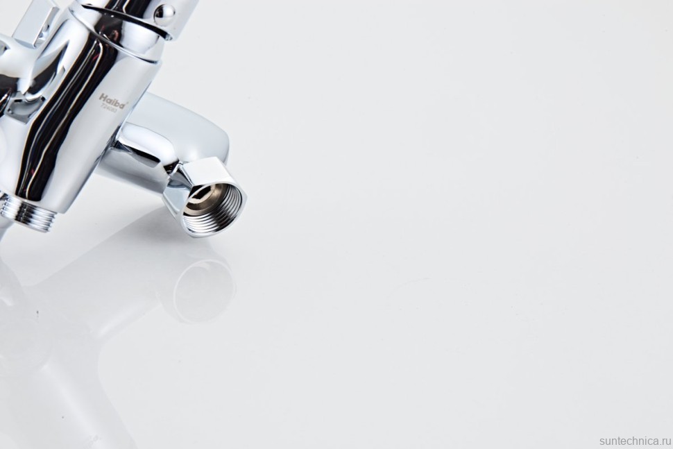 Смеситель с длинным изливом для ванны Haiba HB22553 хром