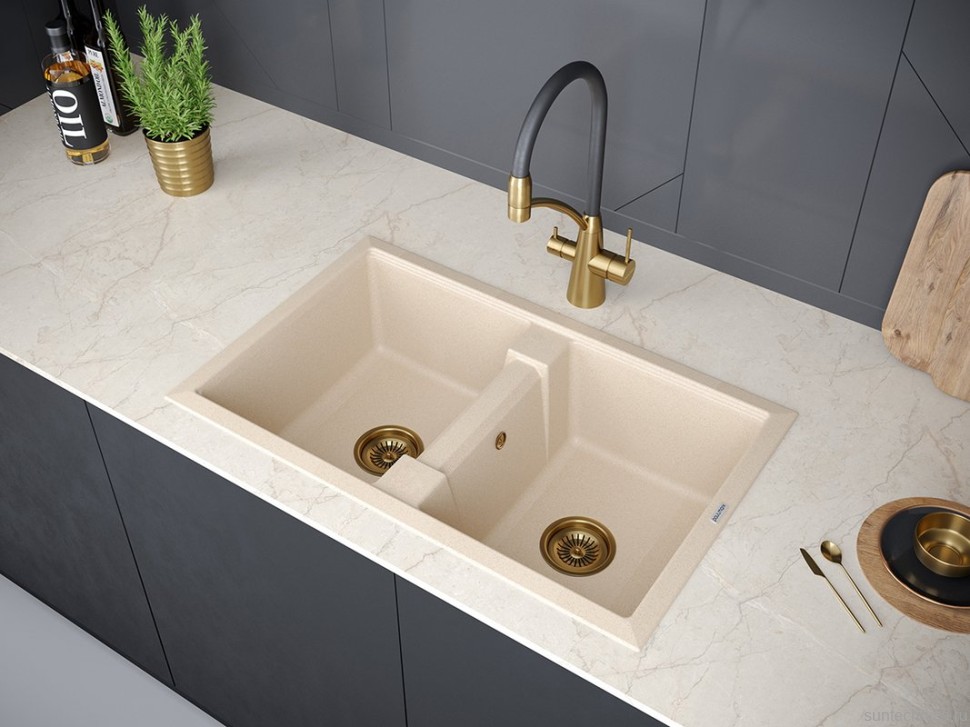 Смеситель для кухни Paulmark Siegen Si213111-BR с гибким изливом