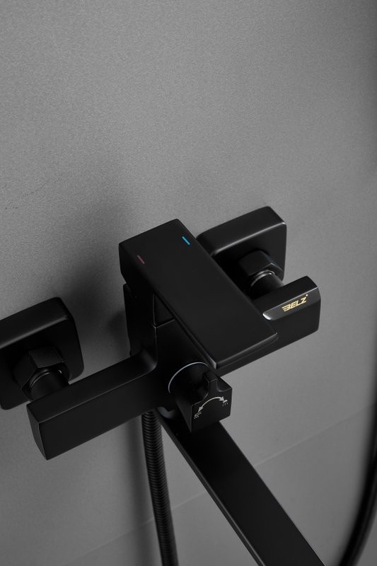 Смеситель с длинным изливом для ванны BELZ B22613-7 черный