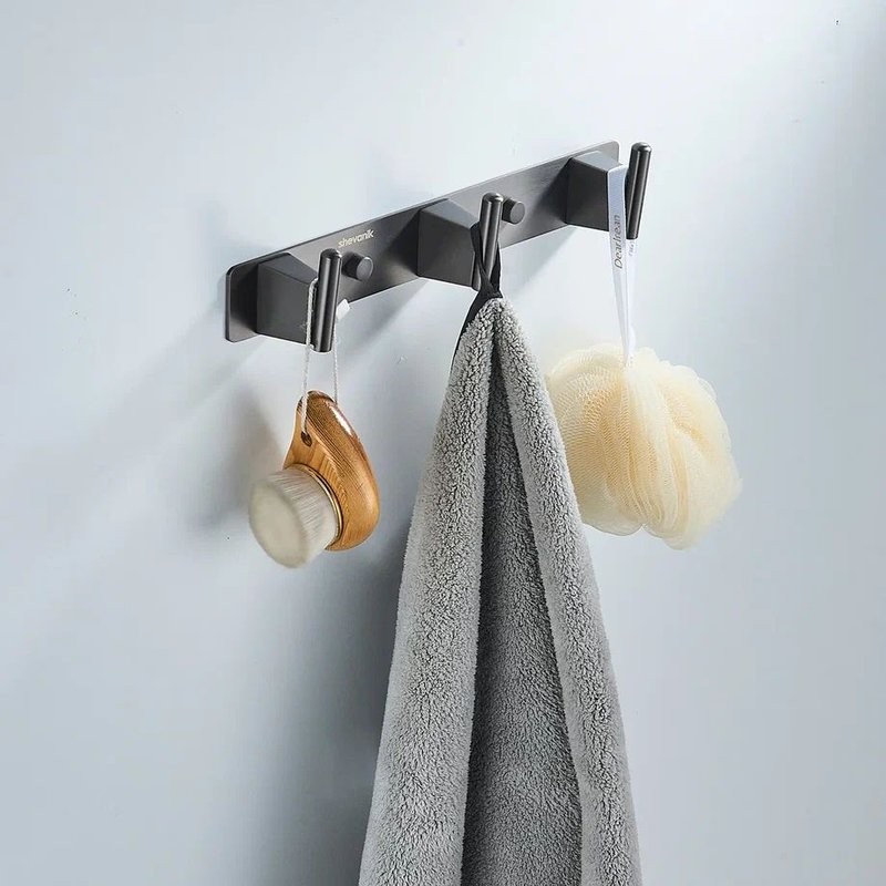 Крючки для ванной и кухни / планка с 3 крючками Shevanik SG5731T, оружейная сталь