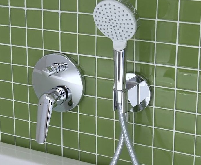 Встраиваемый смеситель для душа и ванны Hansgrohe Novus 71046000 С ВНУТРЕННЕЙ ЧАСТЬЮ, хром